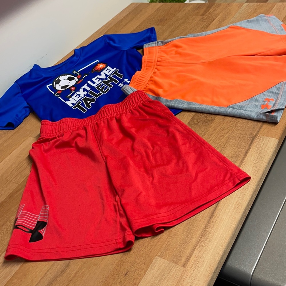 Under Armour shorts set